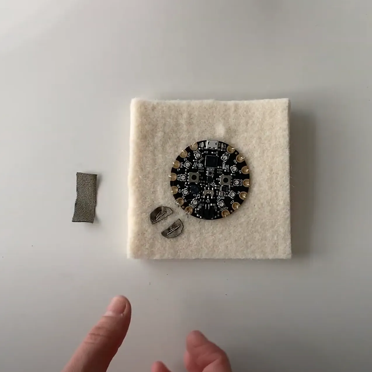 How to Make an E-Textile Digital Switch